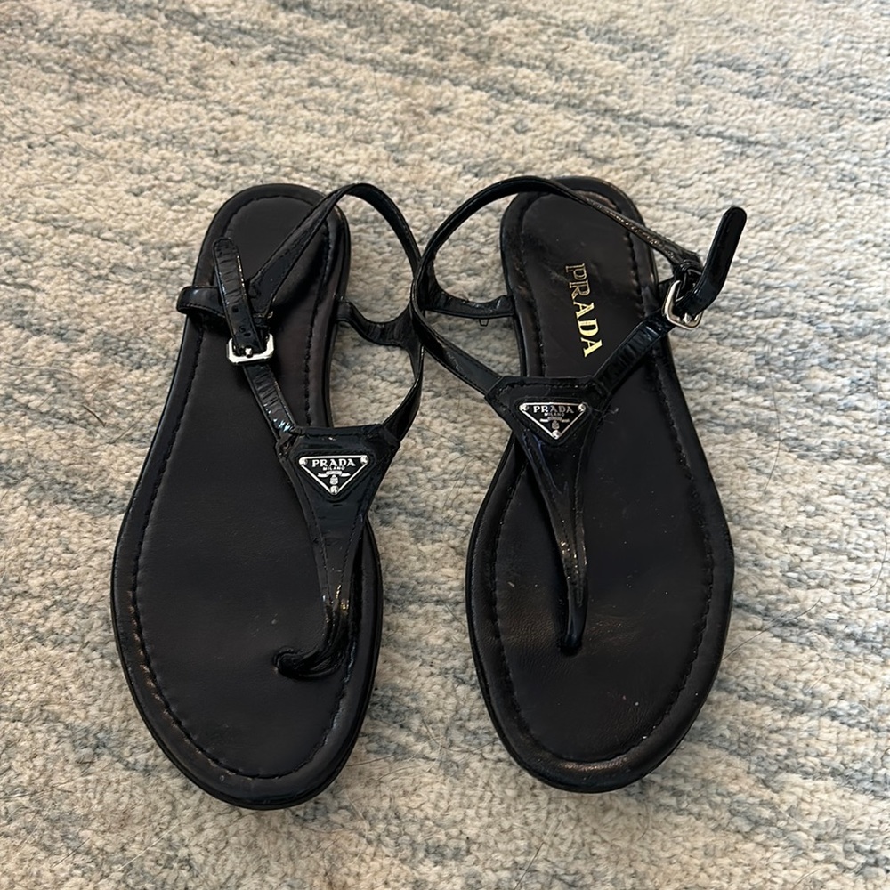 Prada thong sandals size 39 black